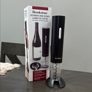 Brookstone Automatic Wine Opener & Wine Foil Cutter